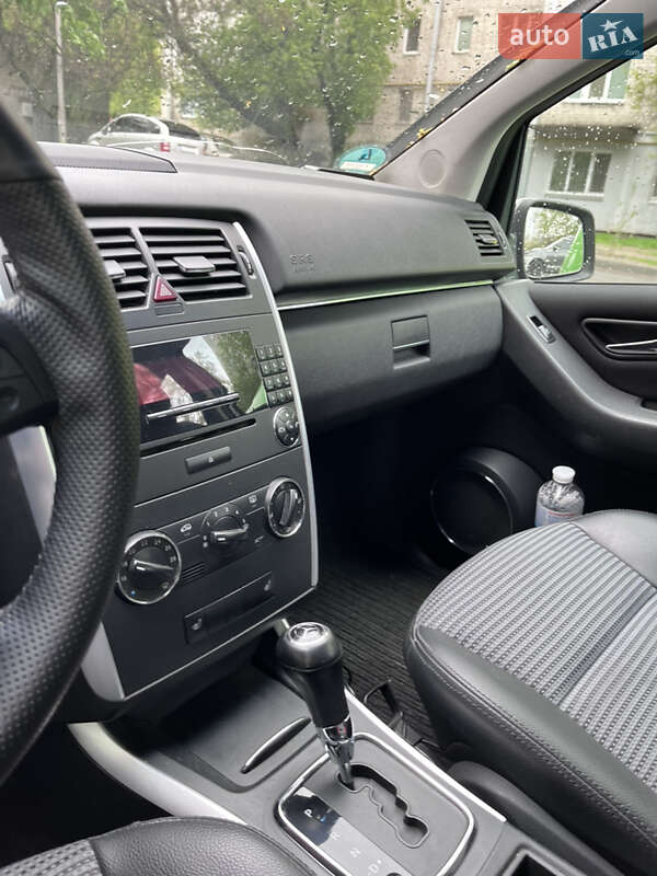 Хэтчбек Mercedes-Benz B-Class 2005 в Киеве фото 33 Хэтчбек Mercedes-Benz B-Class 2005 в Киеве