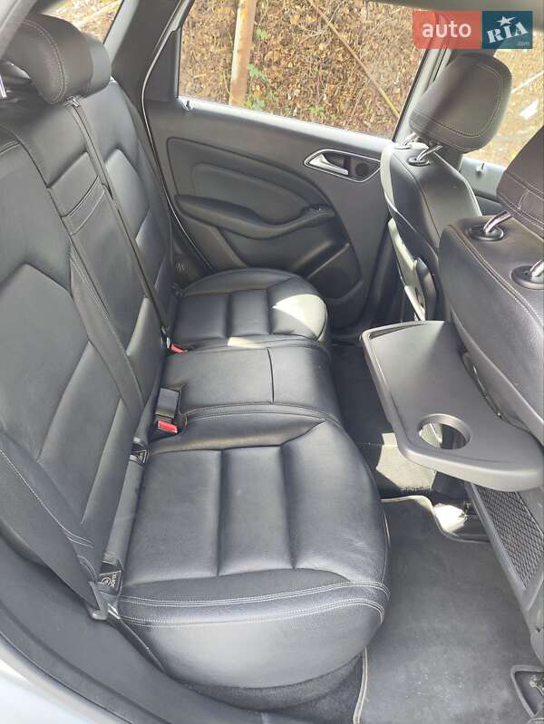 Хэтчбек Mercedes-Benz B-Class 2015 в Ровно фото 13 Хэтчбек Mercedes-Benz B-Class 2015 в Ровно