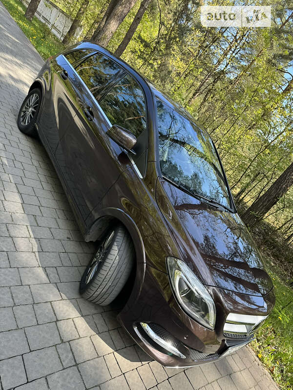 Хетчбек Mercedes-Benz B-Class 2015 в Львові