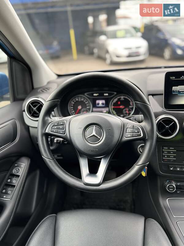 Хетчбек Mercedes-Benz B-Class 2016 в Кременчуці