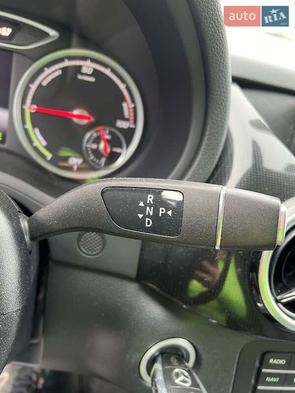 Хетчбек Mercedes-Benz B-Class 2016 в Кременчуці