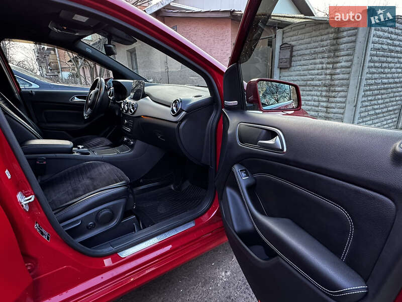 Хэтчбек Mercedes-Benz B-Class 2017 в Харькове