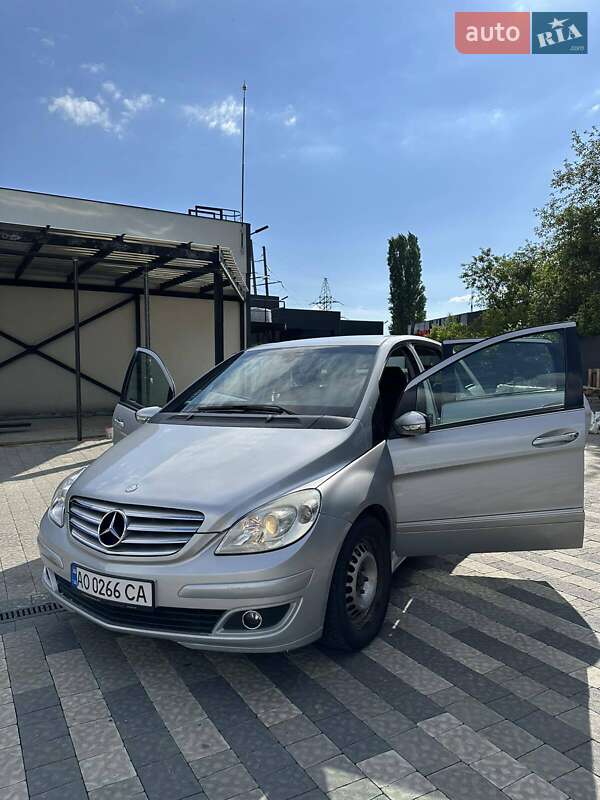 Хэтчбек Mercedes-Benz B-Class 2005 в Ужгороде