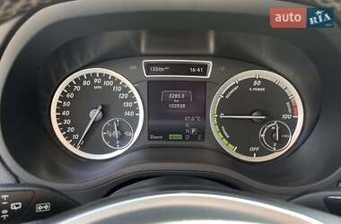 Хетчбек Mercedes-Benz B-Class 2014 в 
