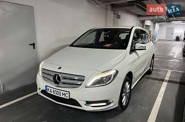 Хэтчбек Mercedes-Benz B-Class 2013 в 