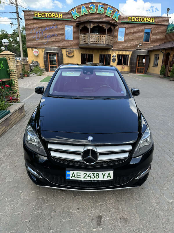 Хэтчбек Mercedes-Benz B-Class 2015 в Кривом Роге