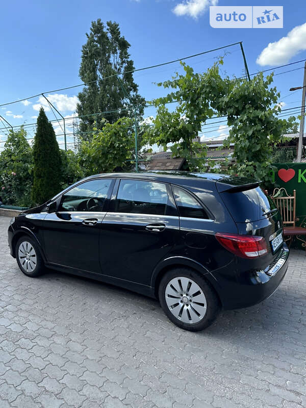 Хэтчбек Mercedes-Benz B-Class 2015 в Кривом Роге