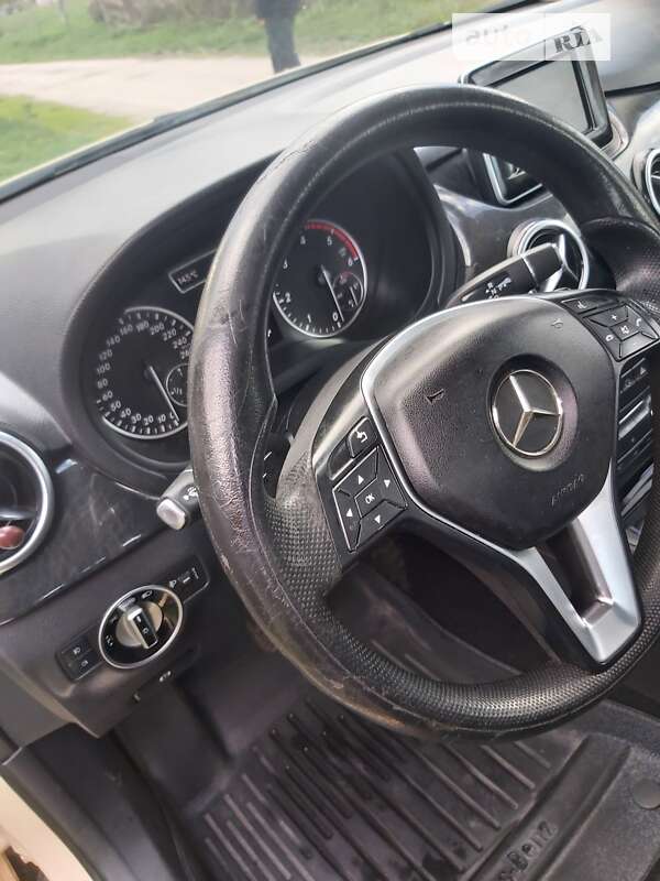 Хэтчбек Mercedes-Benz B-Class 2012 в Хмельницком