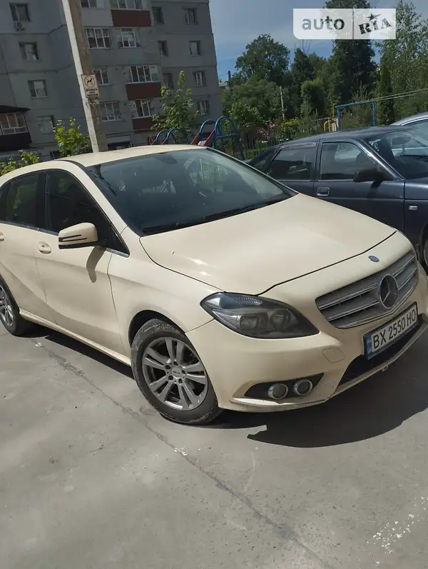 Mercedes-Benz B-Class 2012