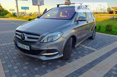 Хэтчбек Mercedes-Benz B-Class 2015 в 