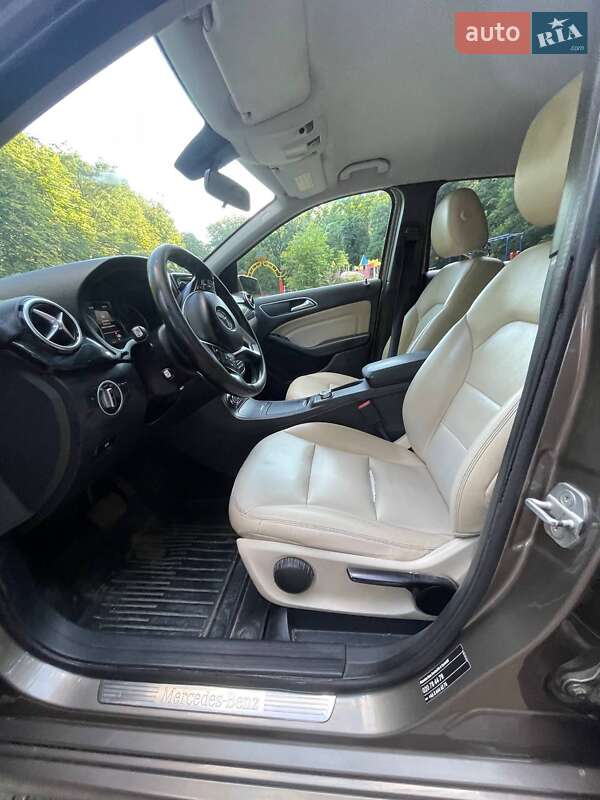 Хетчбек Mercedes-Benz B-Class 2012 в Яготині