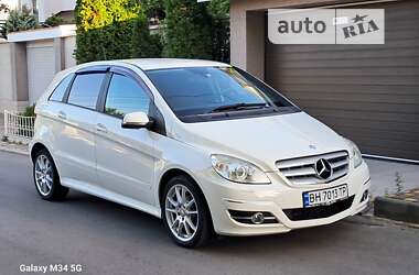 Хэтчбек Mercedes-Benz B-Class 2011 в Одессе