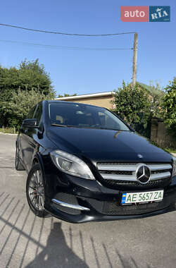 Хэтчбек Mercedes-Benz B-Class 2016 в 