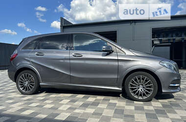 Хэтчбек Mercedes-Benz B-Class 2016 в 
