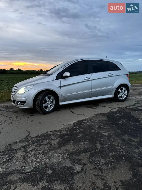 Mercedes-Benz B Class 2011 VIN WDD2452321J708889 фото оголошення 4 з 65