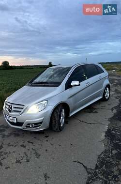 Хетчбек Mercedes-Benz B-Class 2011 в Володимирці