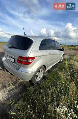 Хетчбек Mercedes-Benz B-Class 2011 в Володимирці