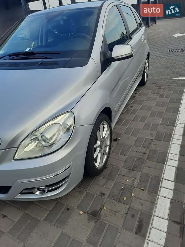 Хэтчбек Mercedes-Benz B-Class 2009 в Киеве