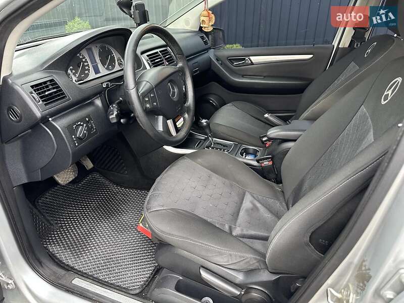 Хэтчбек Mercedes-Benz B-Class 2010 в Владимире