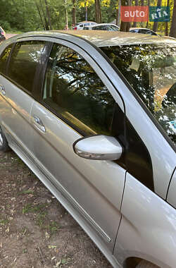 Хэтчбек Mercedes-Benz B-Class 2006 в 