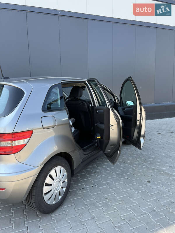 Хэтчбек Mercedes-Benz B-Class 2005 в Киеве фото 14 Хэтчбек Mercedes-Benz B-Class 2005 в Киеве