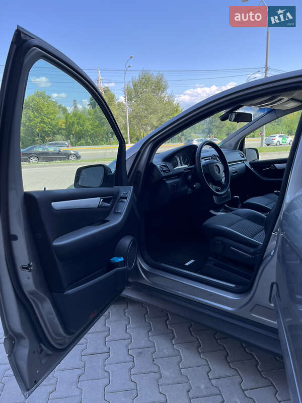 Хэтчбек Mercedes-Benz B-Class 2005 в Киеве фото 22 Хэтчбек Mercedes-Benz B-Class 2005 в Киеве