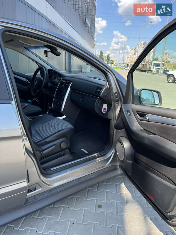 Хэтчбек Mercedes-Benz B-Class 2005 в Киеве фото 25 Хэтчбек Mercedes-Benz B-Class 2005 в Киеве