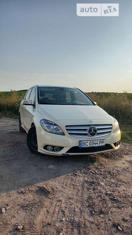 Хэтчбек Mercedes-Benz B-Class 2014 в Львове