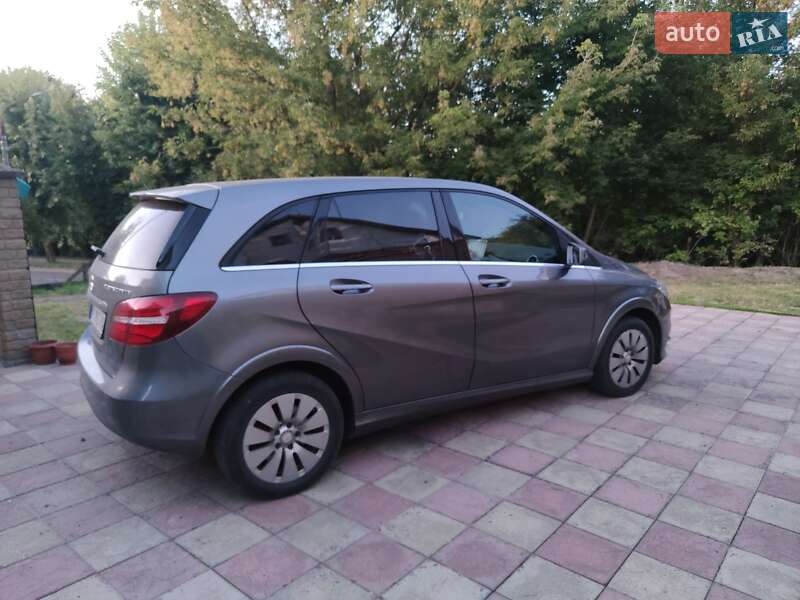 Хетчбек Mercedes-Benz B-Class 2015 в Луцьку фото 8 Хетчбек Mercedes-Benz B-Class 2015 в Луцьку