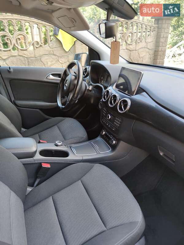 Хетчбек Mercedes-Benz B-Class 2015 в Луцьку фото 11 Хетчбек Mercedes-Benz B-Class 2015 в Луцьку