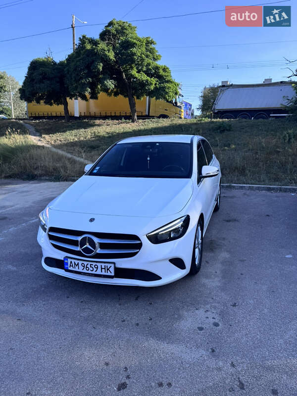 Хэтчбек Mercedes-Benz B-Class 2020 в Житомире