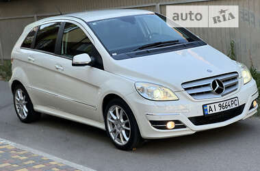 Хэтчбек Mercedes-Benz B-Class 2010 в Киеве