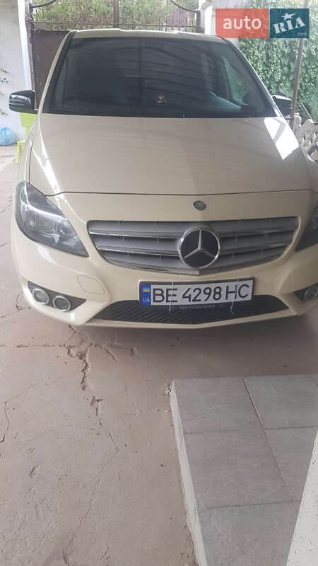 Хетчбек Mercedes-Benz B-Class 2014 в Миколаєві