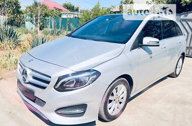 Хэтчбек Mercedes-Benz B-Class 2015 в 