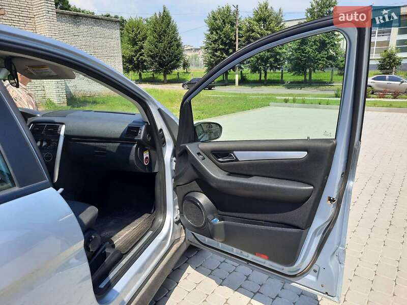 Хэтчбек Mercedes-Benz B-Class 2005 в Львове