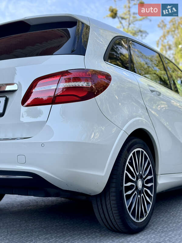 Хэтчбек Mercedes-Benz B-Class 2016 в Львове