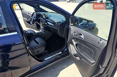Хэтчбек Mercedes-Benz B-Class 2016 в 