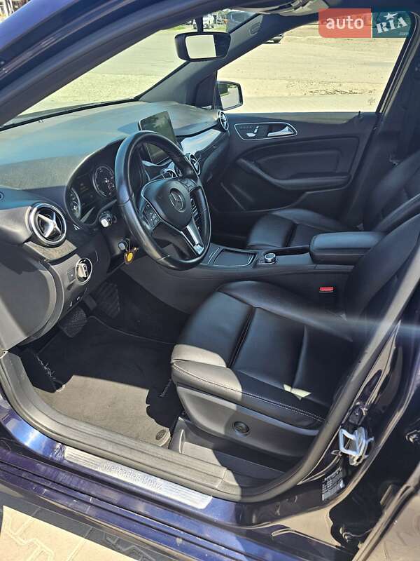 Хетчбек Mercedes-Benz B-Class 2016 в Чернівцях