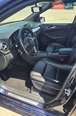 Хэтчбек Mercedes-Benz B-Class 2016 в 