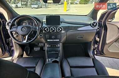 Хэтчбек Mercedes-Benz B-Class 2016 в 