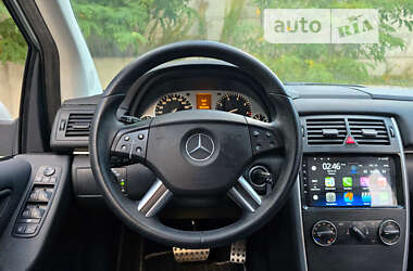 Хетчбек Mercedes-Benz B-Class 2010 в 