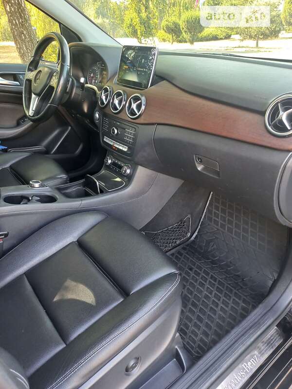 Хэтчбек Mercedes-Benz B-Class 2015 в Лубнах