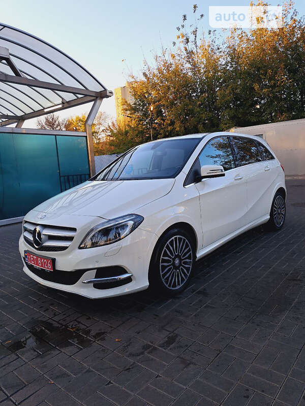 Хэтчбек Mercedes-Benz B-Class 2016 в Киеве