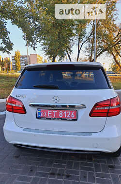 Хэтчбек Mercedes-Benz B-Class 2016 в 