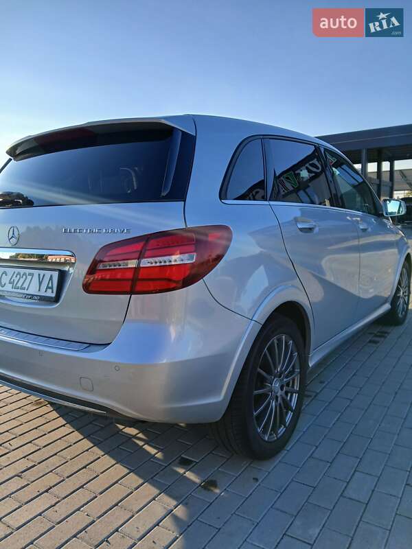Хэтчбек Mercedes-Benz B-Class 2014 в Луцке