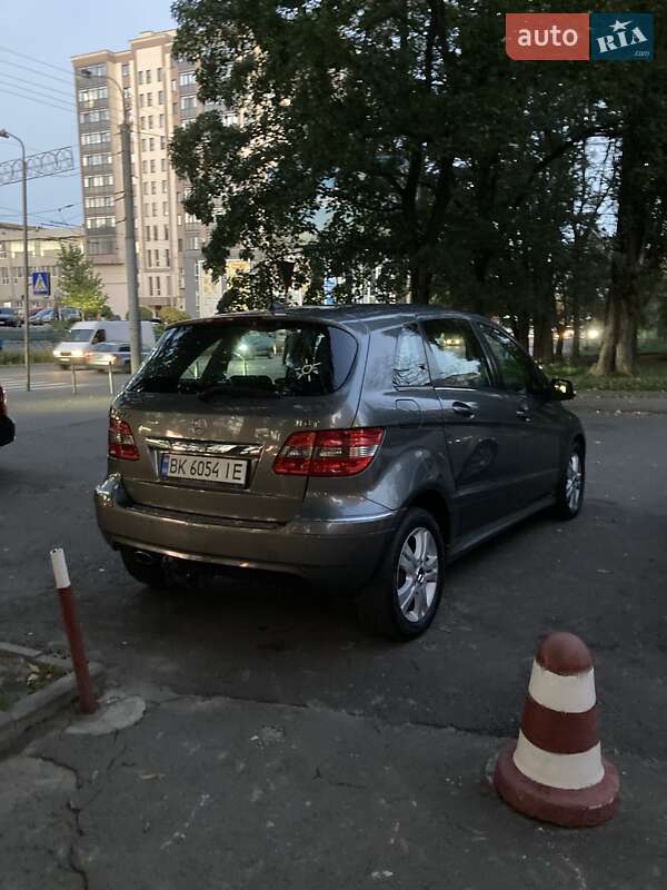 Хэтчбек Mercedes-Benz B-Class 2008 в Ровно фото 7 Хэтчбек Mercedes-Benz B-Class 2008 в Ровно
