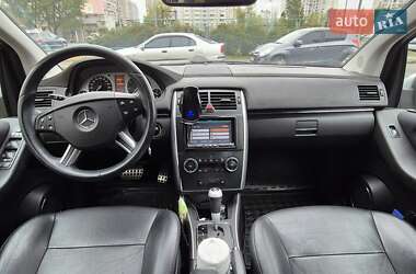 Хэтчбек Mercedes-Benz B-Class 2008 в 