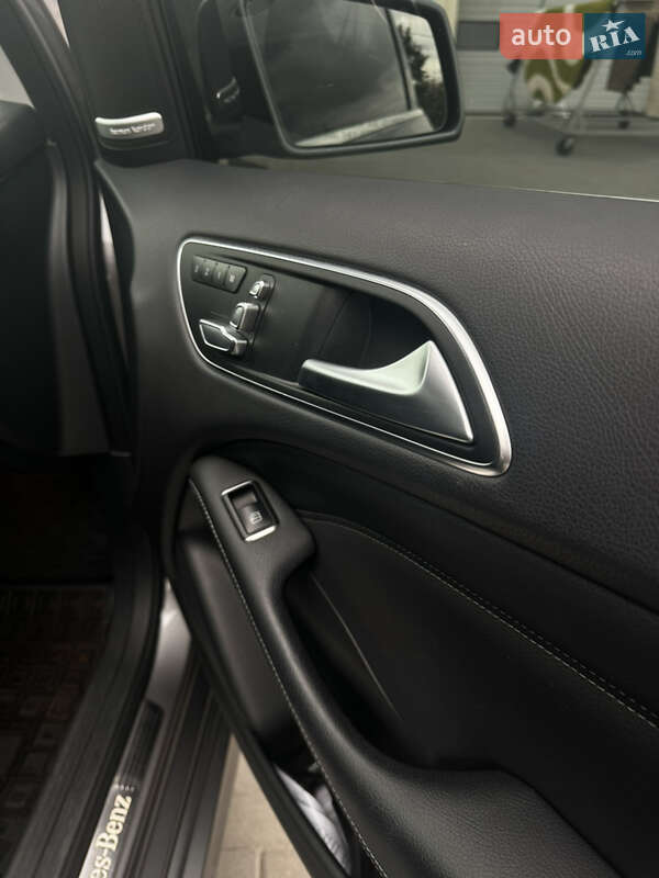 Хэтчбек Mercedes-Benz B-Class 2015 в Запорожье