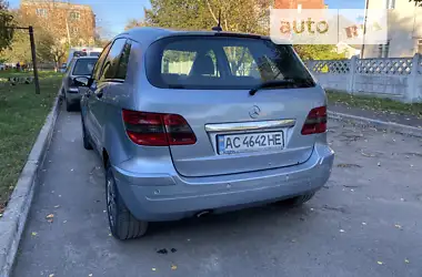 Mercedes-Benz B-Class 2005