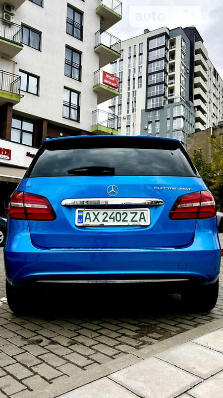Хэтчбек Mercedes-Benz B-Class 2015 в Львове